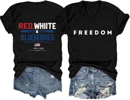 Women's Red White And Blueberries Print Crew Neck T-shirt